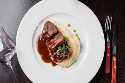 SMOKED GRILLED BEEF TONGUE WITH POTATO CREAM AND CHIPOTLE SAUCE