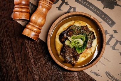 Beef cheeks with calcannon